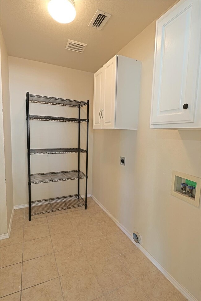 Building Photo - 4324 Biscayne-