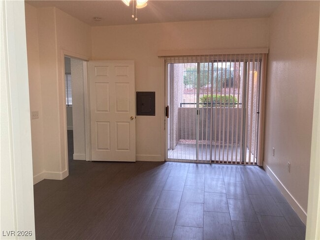 Building Photo - 2001 Quartz Cliff St