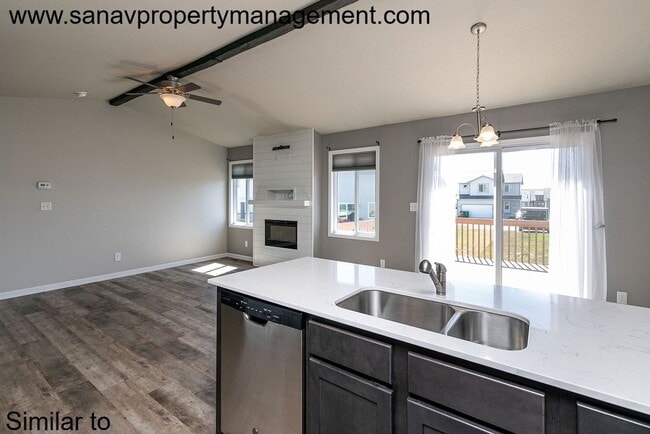 Building Photo - 3040 Worchester Dr