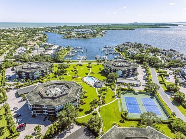 Building Photo - 1821 Mooringline Dr