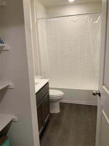 Building Photo - 2626 Fieldcrest Ln.