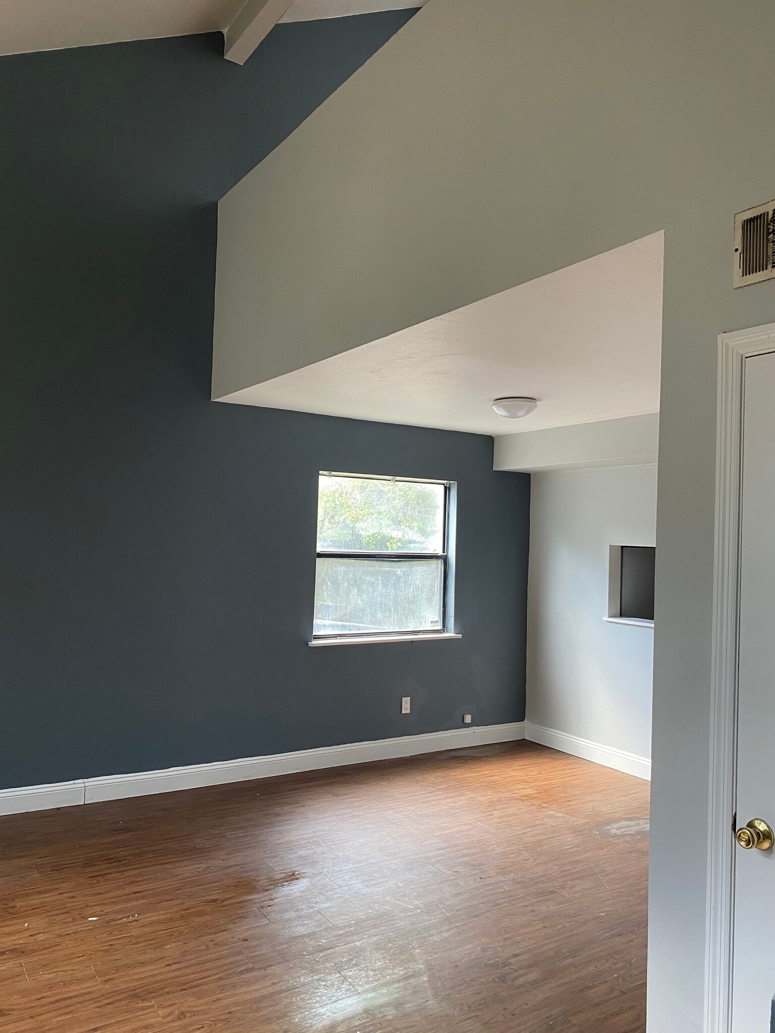 Building Photo - 1858 Nekoma Ct