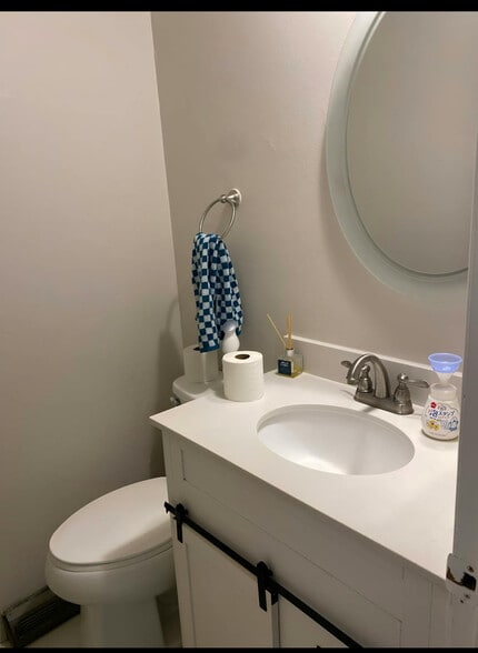 Ground floor: half bath / guest bath - 1777 Quail St