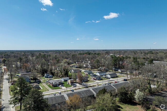 Aerial Photo - Henry Clay Apartments
