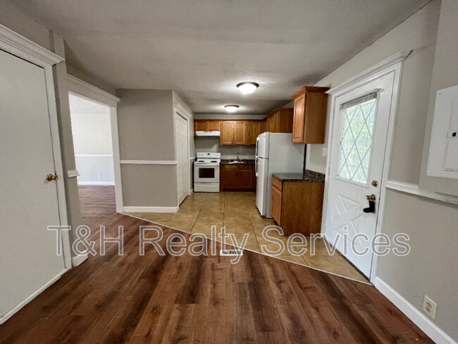 Building Photo - 8238 Wysong Dr