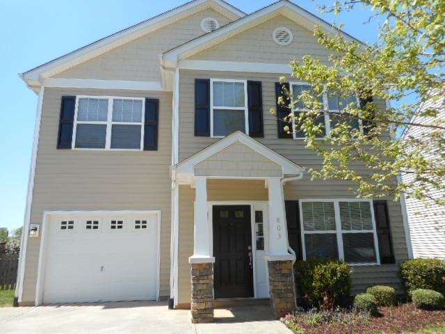 Building Photo - 803 Blue Lake Dr