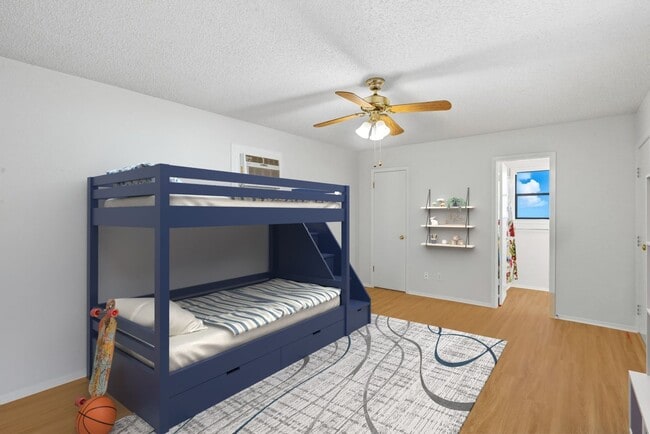 Building Photo - Available Now: Nestled in the Heart of Golf Course in Woodcreek