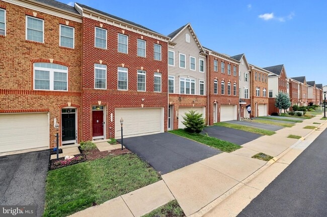 Building Photo - 21234 Park Grove Terrace