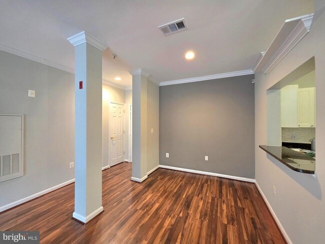 Building Photo - 4560 Strutfield Ln