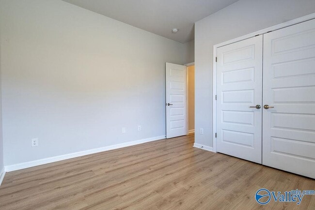 Building Photo - 143 Sager Cir