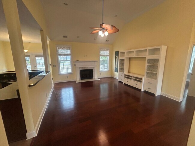 Building Photo - 4 BR, 2 BA unit in Wild Wing - Coming Soon!