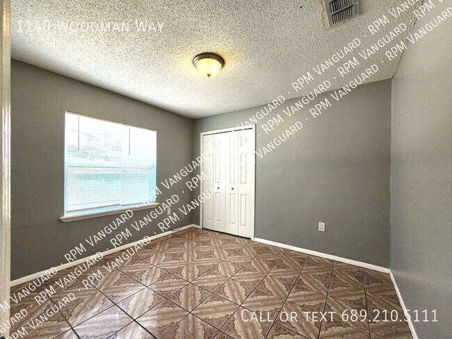 Building Photo - 1140 Woodman Way