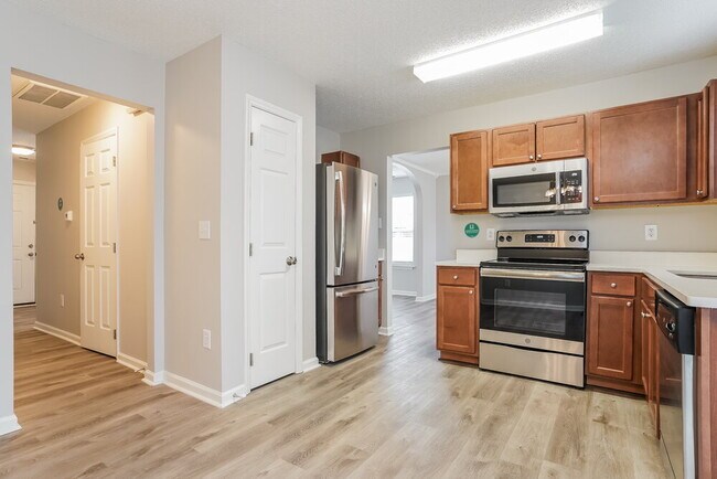Building Photo - 4409 Cobble Creek Ln