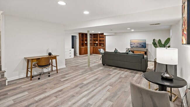 Building Photo - 135 69th St