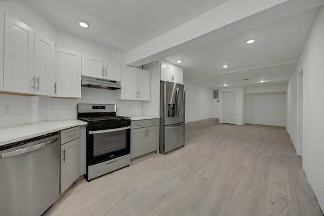 Building Photo - 252 Mabel Pl