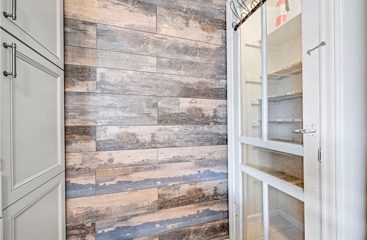 Building Photo - 12417 W 56th St