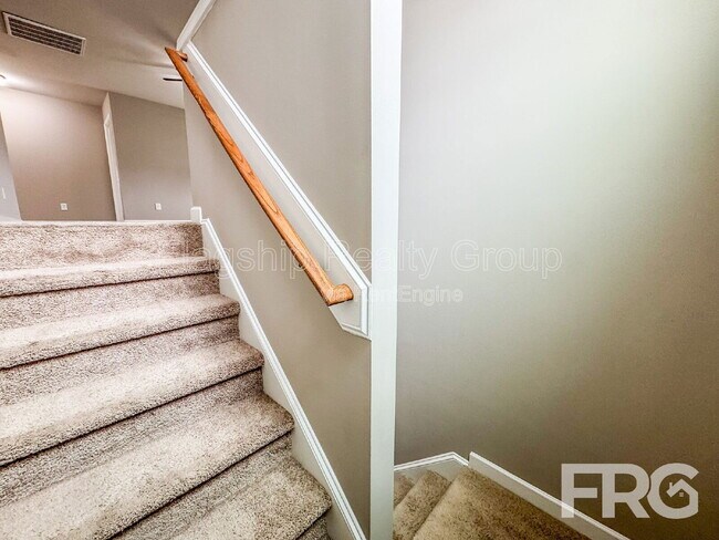 Building Photo - 419 Planters Ridge Dr