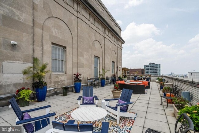 Building Photo - 1600 Arch St