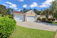Building Photo - Stunning 2 bedroom, 2 bath in Bluffton