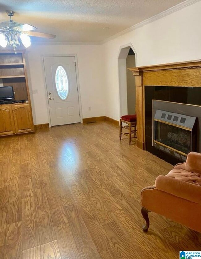 Building Photo - 1000 Highland Rd