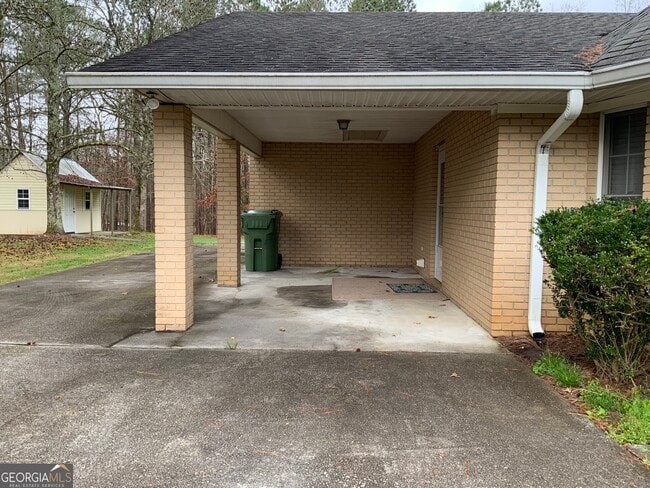 Building Photo - 1781 Floyd Springs Rd NE