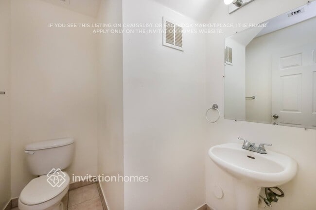 Building Photo - 620 208th Cir