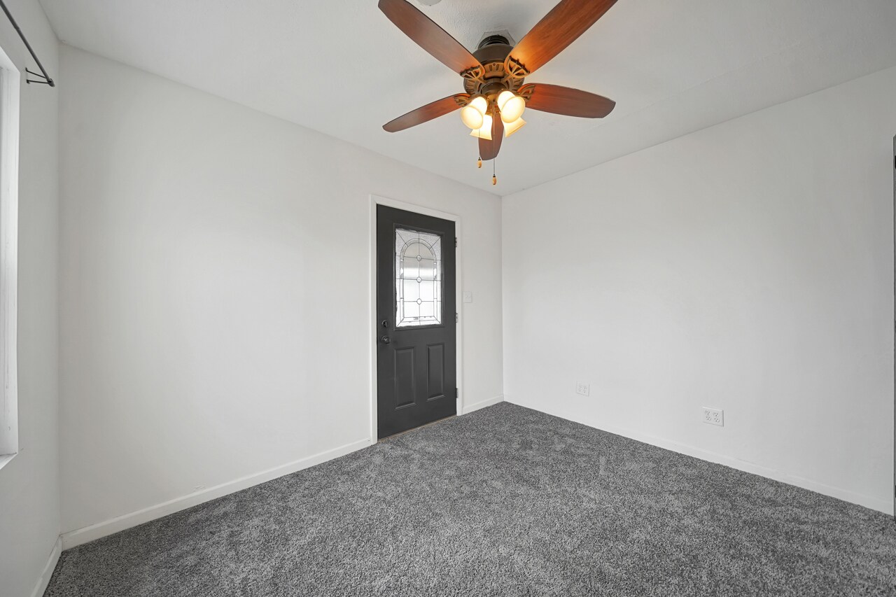 Building Photo - 1603 N Cotner Blvd