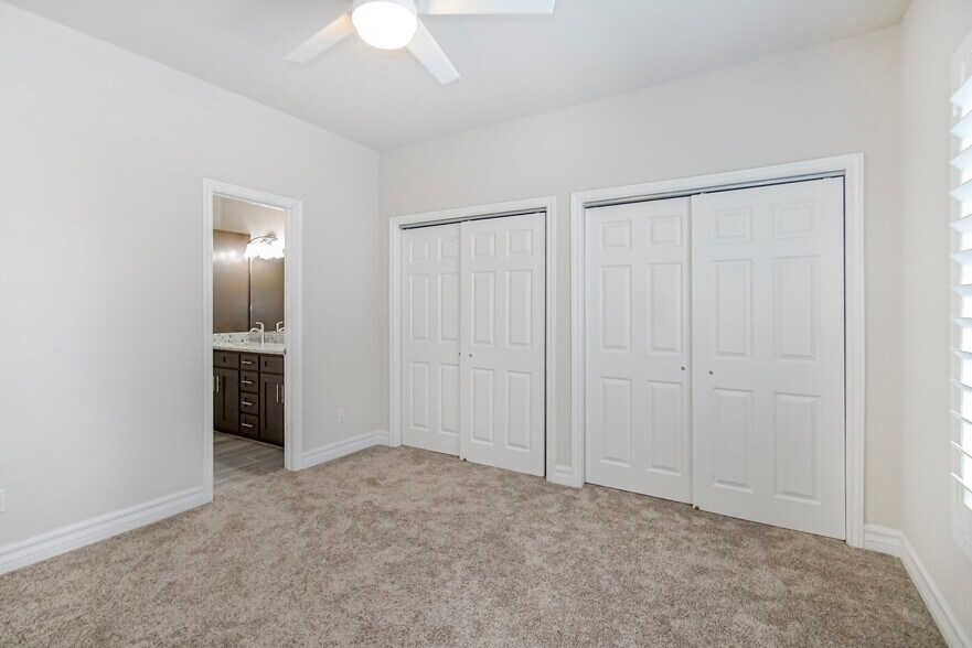 Building Photo - 6489 Calle Placido Dr