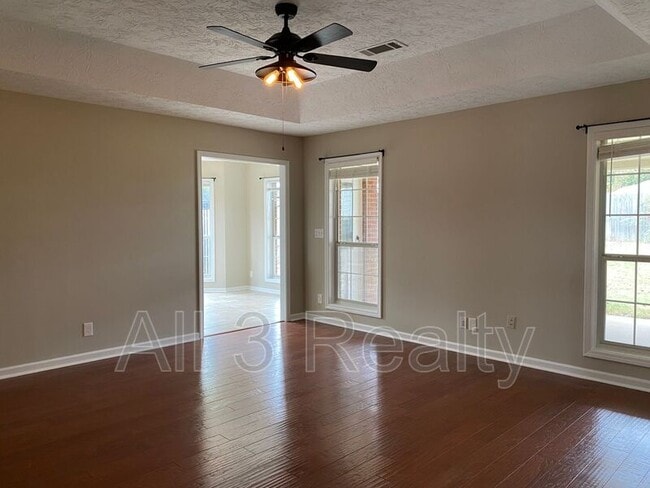 Building Photo - 349 Hambleton Ct