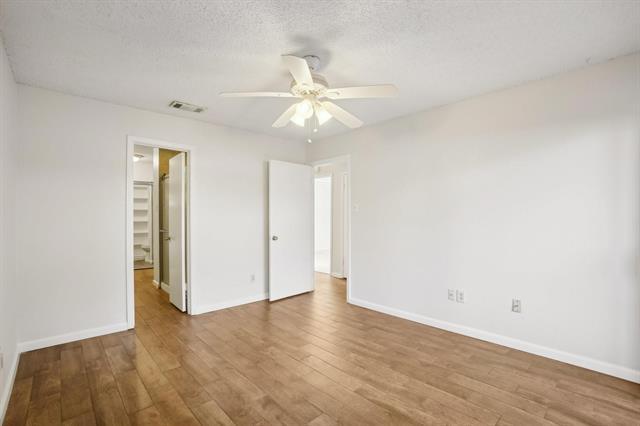 Building Photo - 1301 Memory Ln