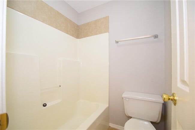 Building Photo - 2510 SE 4th St