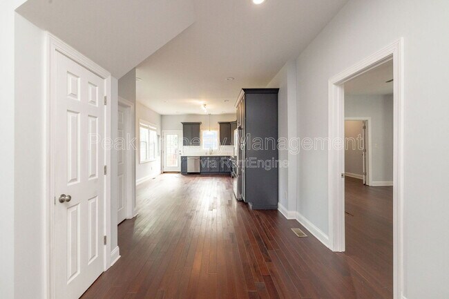 Building Photo - 2615 North Ave