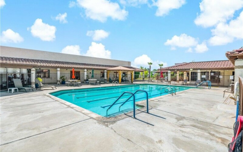 Building Photo - 966 Acorn Dr