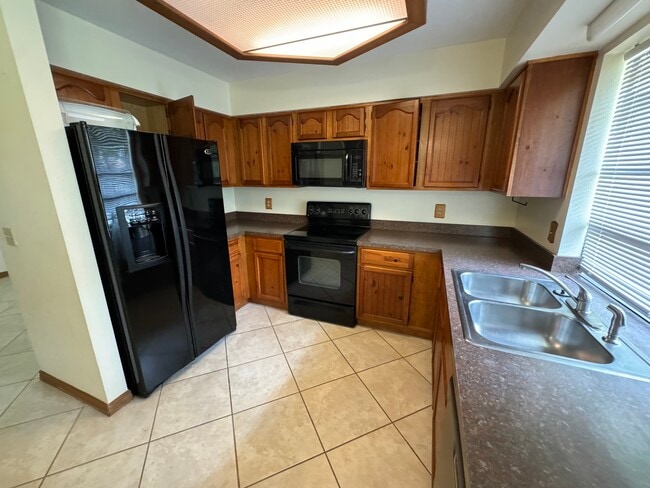 Building Photo - 1003 Chesterfield Cir