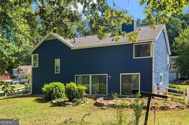 Building Photo - 990 Chapman Ln