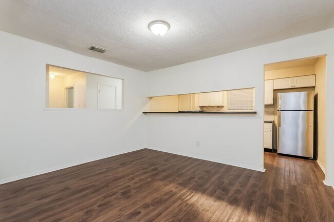 Building Photo - 3322 Dawnwood Dr