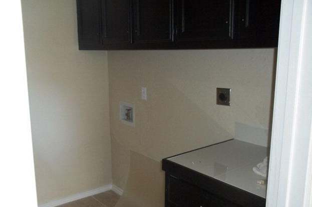 Building Photo - 3821 Oriole Ave