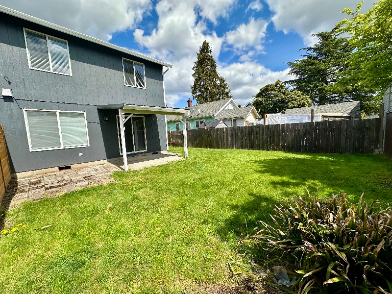 Building Photo - 155 W Berkeley St