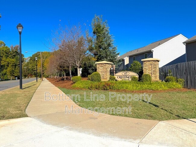 Building Photo - 9132 Creedmore Hills Dr