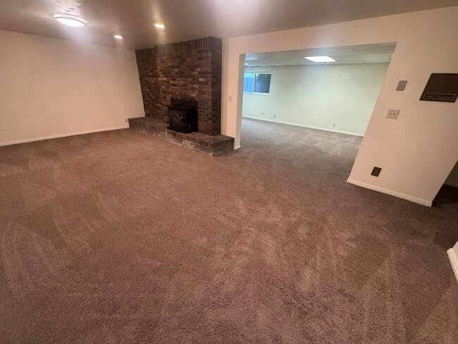 Building Photo - Incredible West Jordan home for rent!