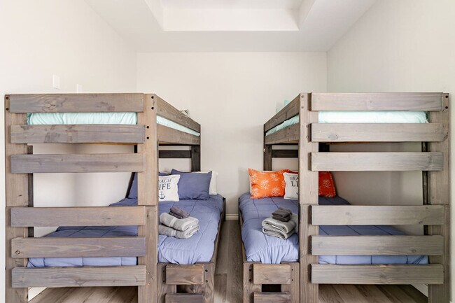 Building Photo - 1714 TX-87