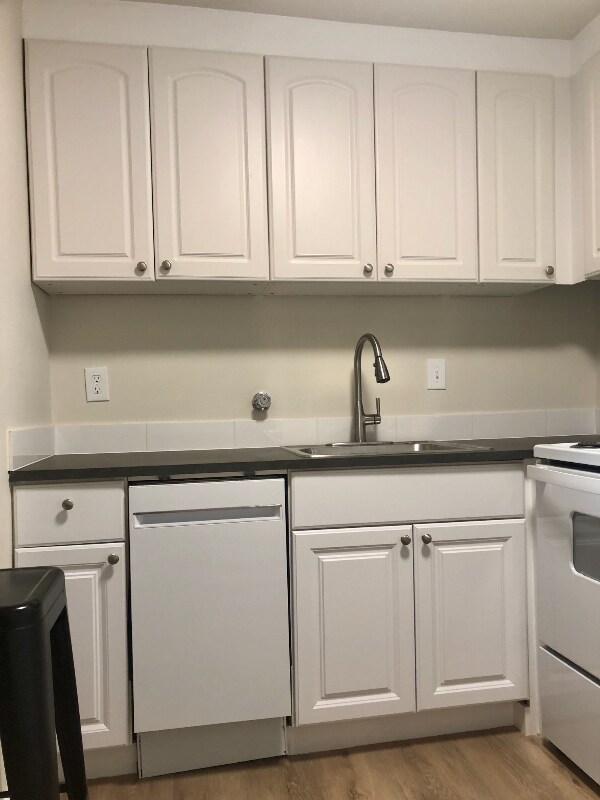 Building Photo - 3604 NE 73rd Pl