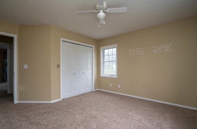 Building Photo - *~*Gorgeous Home, Located in Waynesville*~*