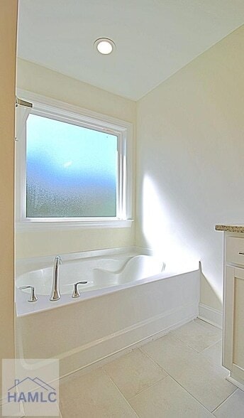 Building Photo - 151 Buckingham Dr