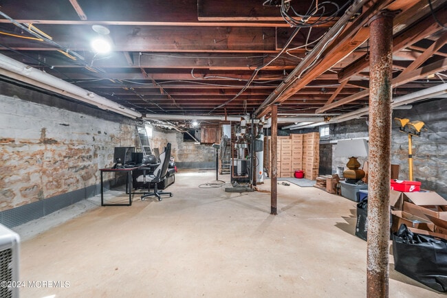 Building Photo - 500 Locust Point Rd