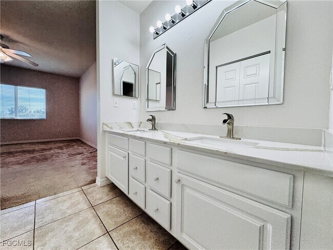 Building Photo - 10010 Maddox Ln