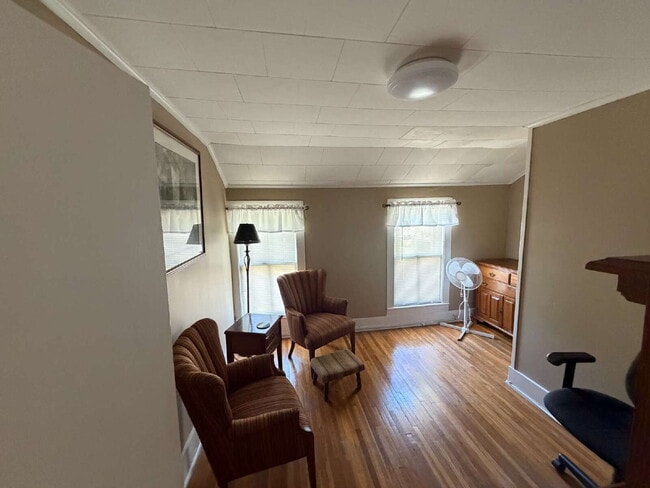 Building Photo - *Very Spacious 3-Bedroom Apartment Available Now in LeRoy!*