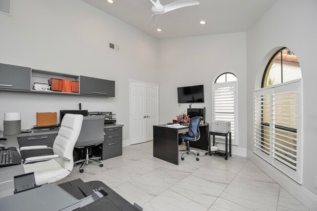Building Photo - 22504 Esplanada Cir