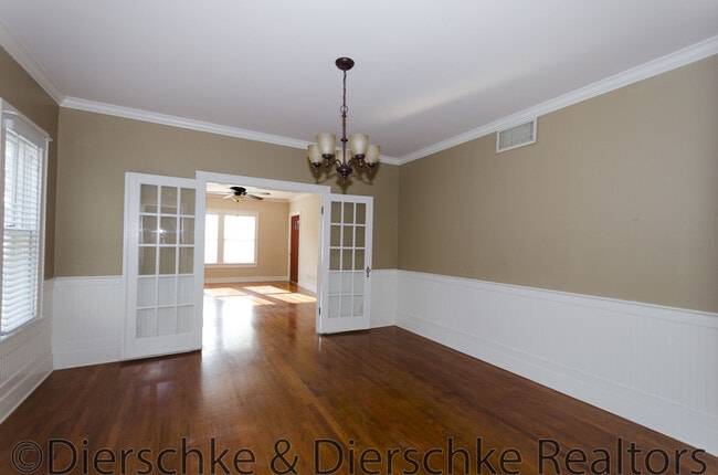 Building Photo - 1007 Austin St