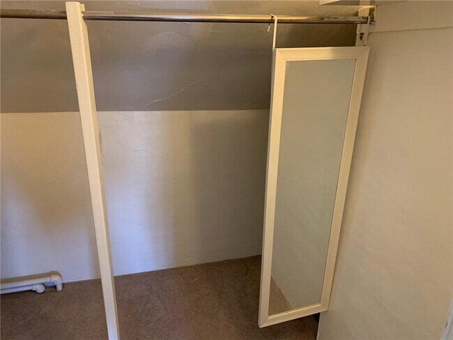 Building Photo - 113 Prospect Hill St